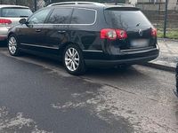 Gebraucht VW Passat 140 PS (102 kW) 2010 Schwarz Kombi