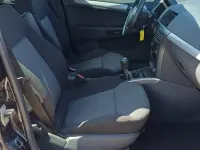 Używany Opel Astra Edition+ 105 KM (77 kW) 2006 Czarny Kombi