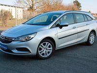 Używany Opel Astra Edition 95 KM (69 kW) 2016 Szary Kombi