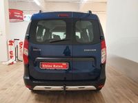 Gebraucht Dacia Dokker Celebration 116 PS (85 kW) 2017 Blau Van / Kleinbus