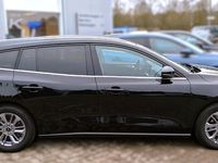 Gebraucht Ford Focus Titanium 125 PS (91 kW) 2023 Schwarz Limousine