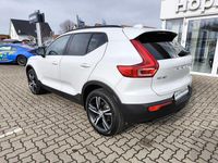 Gebraucht Volvo XC40 Plus 163 PS (119 kW) 2025 Crystal white / metallic SUV