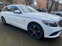 Gebraucht Mercedes C300e 211 PS (155 kW) 2020 Weiß Kombi