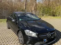 Gebraucht Mercedes A180 Style 122 PS (89 kW) 2017 Schwarz Limousine