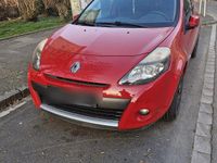 Gebraucht Renault Clio II 78 PS (57 kW) 2009 Rot Kleinwagen