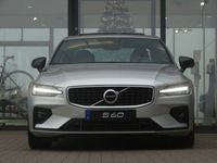 gebraucht Volvo S60 T4 R-Design *Pano*