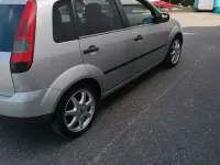 Gebraucht Ford Fiesta 69 PS (50 kW) 2003 Silber Kleinwagen