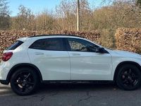 Gebraucht Mercedes GLA220 170 PS (125 kW) 2014 Weiß SUV