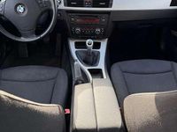 Second-hand BMW 318 143 CP (105 kW) 2009 Berlinǎ