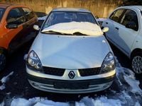 Gebraucht Renault Clio II 100 PS (73 kW) 2001 Silber Kleinwagen
