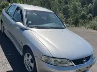 Gebraucht Opel Vectra Edition 116 PS (85 kW) 1999 Silber Limousine