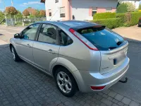 Gebraucht Ford Focus 105 PS (77 kW) 2010 Silber Coupé