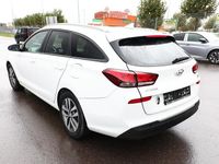 Gebraucht Hyundai i30 120 PS (88 kW) 2017 Weiß
