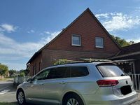 Gebraucht VW Passat 150 PS (110 kW) 2019 Silber Kombi