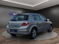 Gebraucht Opel Astra Edition+ 105 PS (77 kW) 2006 Silber Limousine