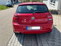 Gebraucht BMW 114 102 PS (75 kW) 2014 Rot Kleinwagen