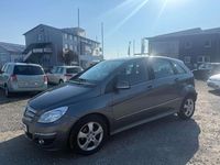Gebraucht Mercedes B200 140 PS (102 kW) 2010 Mountaingrau  met. Van / Kleinbus