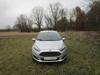 Gebraucht Ford Fiesta Trend 82 PS (60 kW) 2015 Polarsilber metallic Kleinwagen