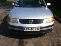 Gebraucht VW Passat 125 PS (91 kW) 1997 Silber Limousine