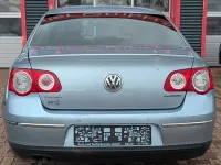 Gebraucht VW Passat 105 PS (77 kW) 2008 Blau Limousine
