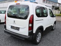 Gebraucht Peugeot Rifter Active 131 PS (96 kW) 2019 Weiß Van / Kleinbus