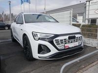 Gebraucht Audi Q8 e-tron Comfort 300 kW (408 PS) 2024 Gletscherweiß SUV