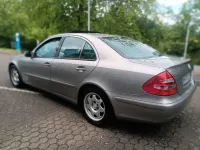 Gebraucht Mercedes E220 Classic 150 PS (110 kW) 2005 Beige Limousine