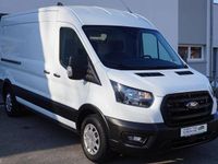 Gebraucht Ford Transit Trend 131 PS (96 kW) 2023 Weiß Limousine