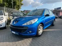 Gebraucht Peugeot 206 Basis 73 PS (53 kW) 2011 Limousine