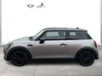 Gebraucht Mini Cooper Classic 136 PS (100 kW) 2024 Grau metallic Kleinwagen