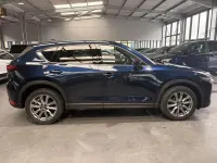 Gebraucht Mazda CX-5 Luxury 194 PS (142 kW) 2019 Blau SUV