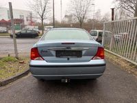 Gebraucht Ford Focus Ghia 101 PS (74 kW) 2004 Blau Limousine