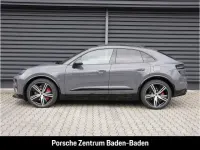 Gebraucht Porsche Macan Turbo 469 kW (639 PS) 2024 Andere farbe SUV
