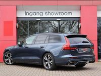 Gebraucht Volvo V60 R-Design 190 PS (139 kW) 2019 Blau Kombi