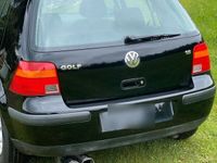 gebraucht VW Golf IV Comfortline 4- türig schwarz 1,6l 101 PS