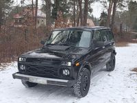 Gebraucht Lada Urban 83 PS (61 kW) 2017 Schwarz SUV