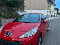 Gebraucht Peugeot 207 CC 120 PS (88 kW) 2012 Rot Cabrio