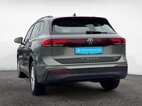 Gebraucht VW Tiguan 131 PS (96 kW) 2024 Grün SUV