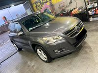 Gebraucht VW Tiguan Team 170 PS (125 kW) 2010 Grau SUV
