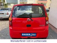 Gebraucht Daihatsu Cuore Plus 58 PS (42 kW) 2010 Rot Kleinwagen