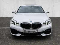 Gebraucht BMW 118 Shadowline 136 PS (100 kW) 2023 Weiß Limousine