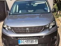 Gebraucht Peugeot Partner 131 PS (96 kW) 2024 Silber Van / Kleinbus