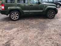 Gebraucht Jeep Cherokee Limited 177 PS (130 kW) 2010 Grün SUV