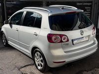 Gebraucht VW Golf VI Team 122 PS (89 kW) 2011 Silber Kleinwagen