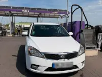 Używany Kia Ceed 90 KM (66 kW) 2010 Biały Hatchback