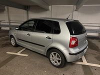 Gebraucht VW Polo 64 PS (47 kW) 2003 Silber Kleinwagen