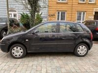Gebraucht VW Polo Basis 64 PS (47 kW) 2003 Schwarz Limousine