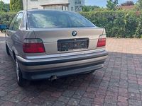 Gebraucht BMW 316 102 PS (75 kW) 1994 Silber Coupé