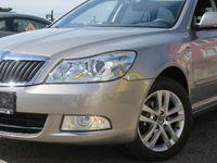 Gebraucht Skoda Octavia Ambition 105 PS (77 kW) 2012 Beige Kombi