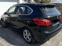 Gebraucht BMW 218 Sport Line 136 PS (100 kW) 2016 Schwarz Kombi